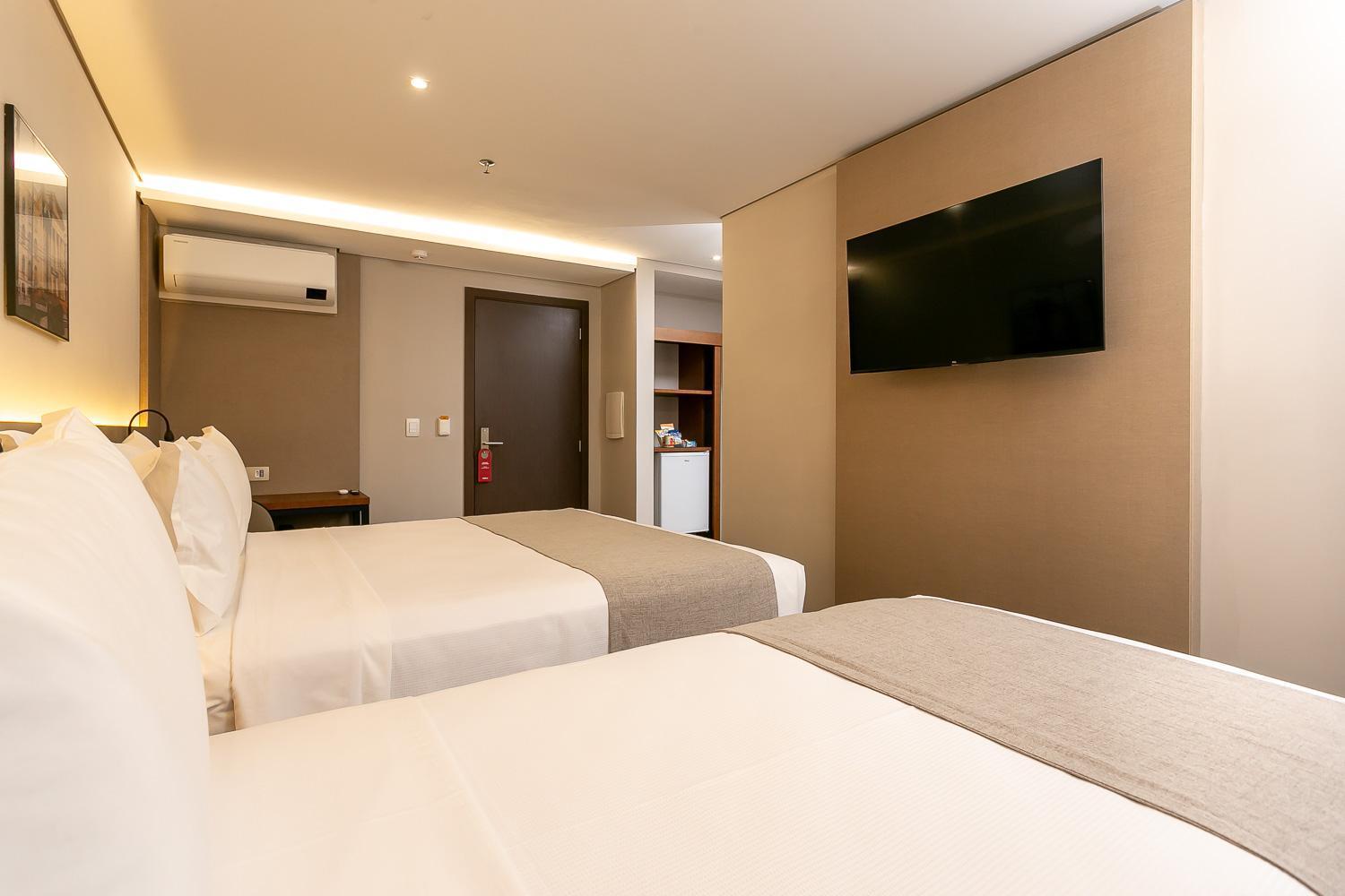 Hotel Roochelle Convention By Nobile Curitiba Exterior foto